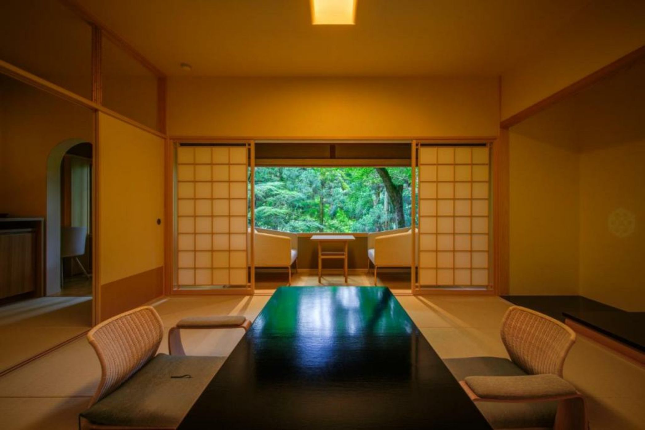 Nara Kasugaokuyama Tsukihitei