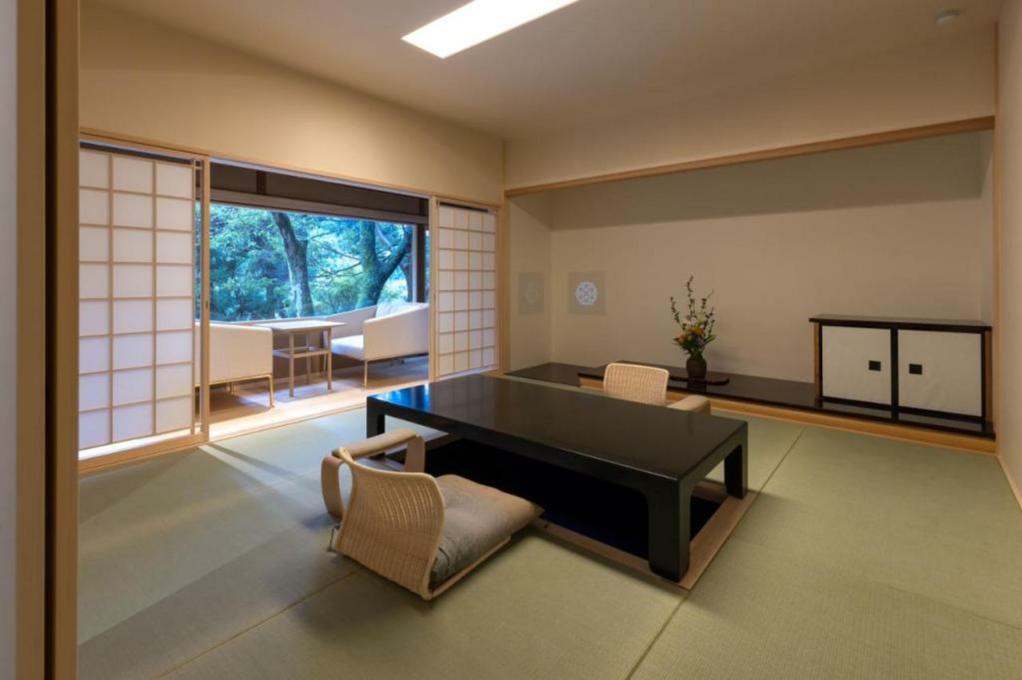 Nara Kasugaokuyama Tsukihitei