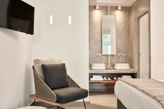 Callia Retreat Suites - Adults Only