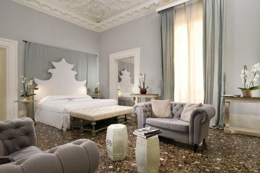 Al Palazzo del Marchese di Camugliano Residenza d'Epoca