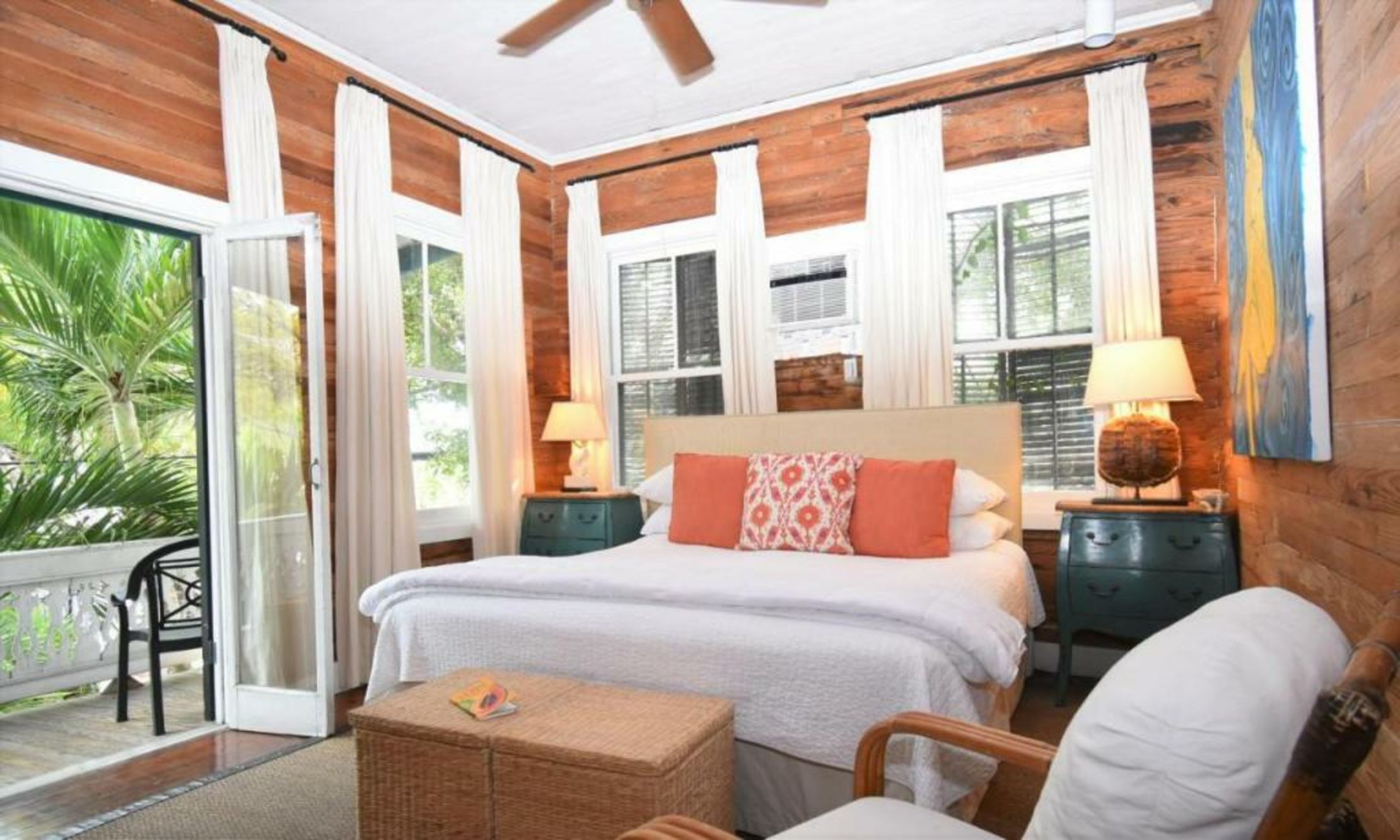 Simonton Court Historic Inn & Cottages