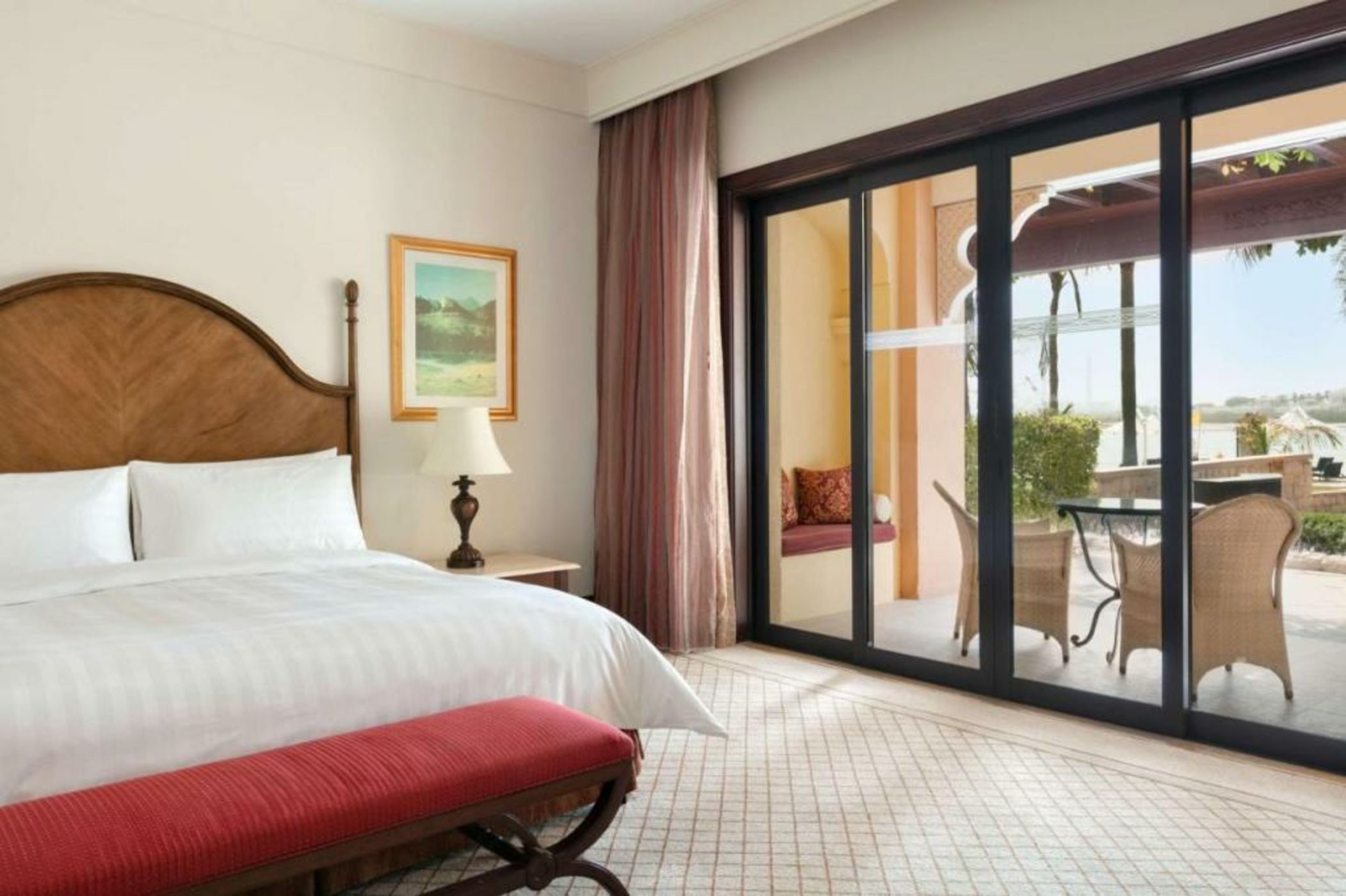 Shangri-La Qaryat Al Beri, Abu Dhabi