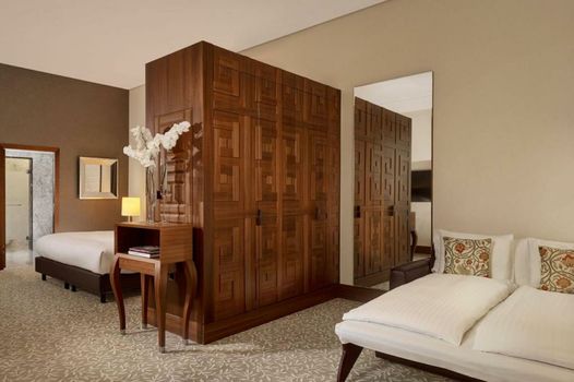 The Ritz-Carlton, Vienna