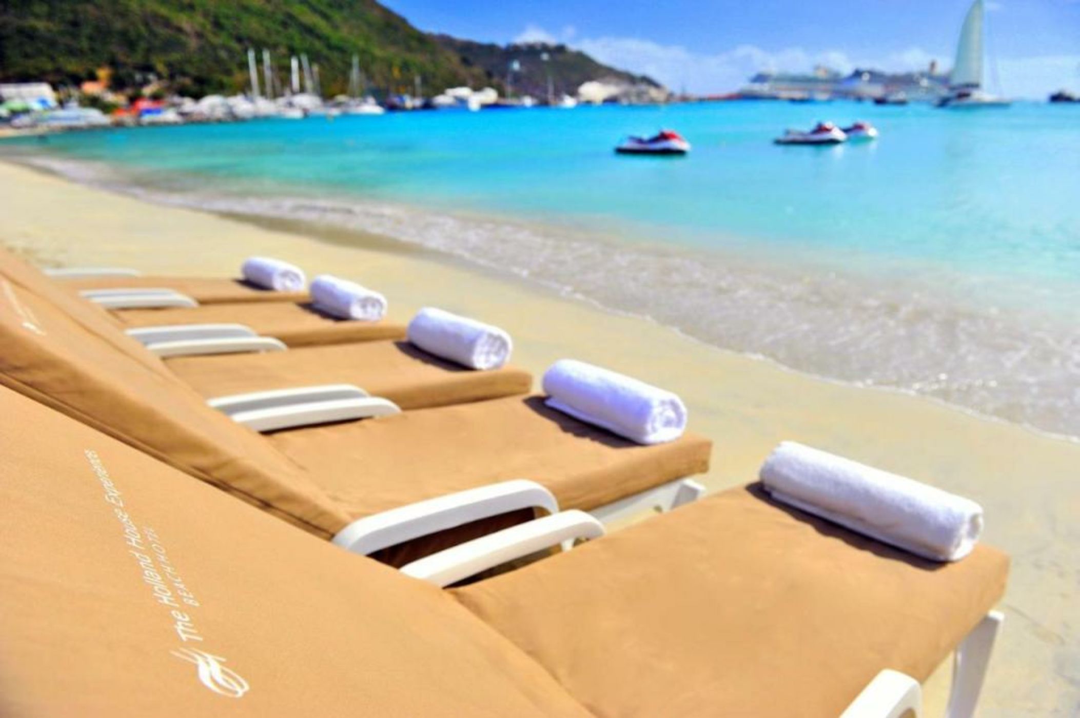 Holland House Beach Hotel