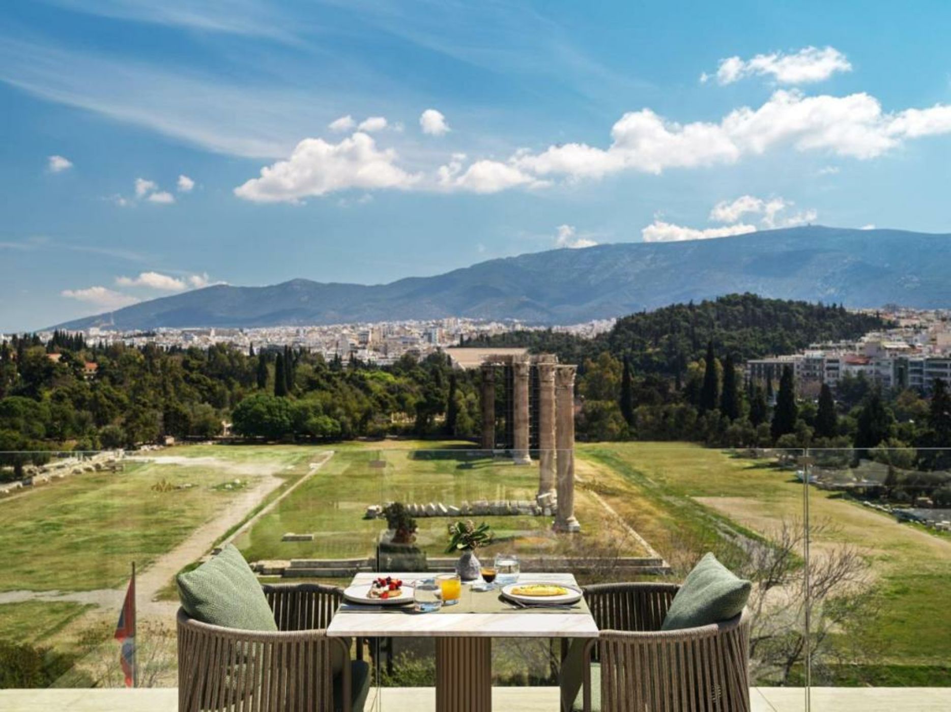 Anthology of Athens, The Leading Hotels of the World