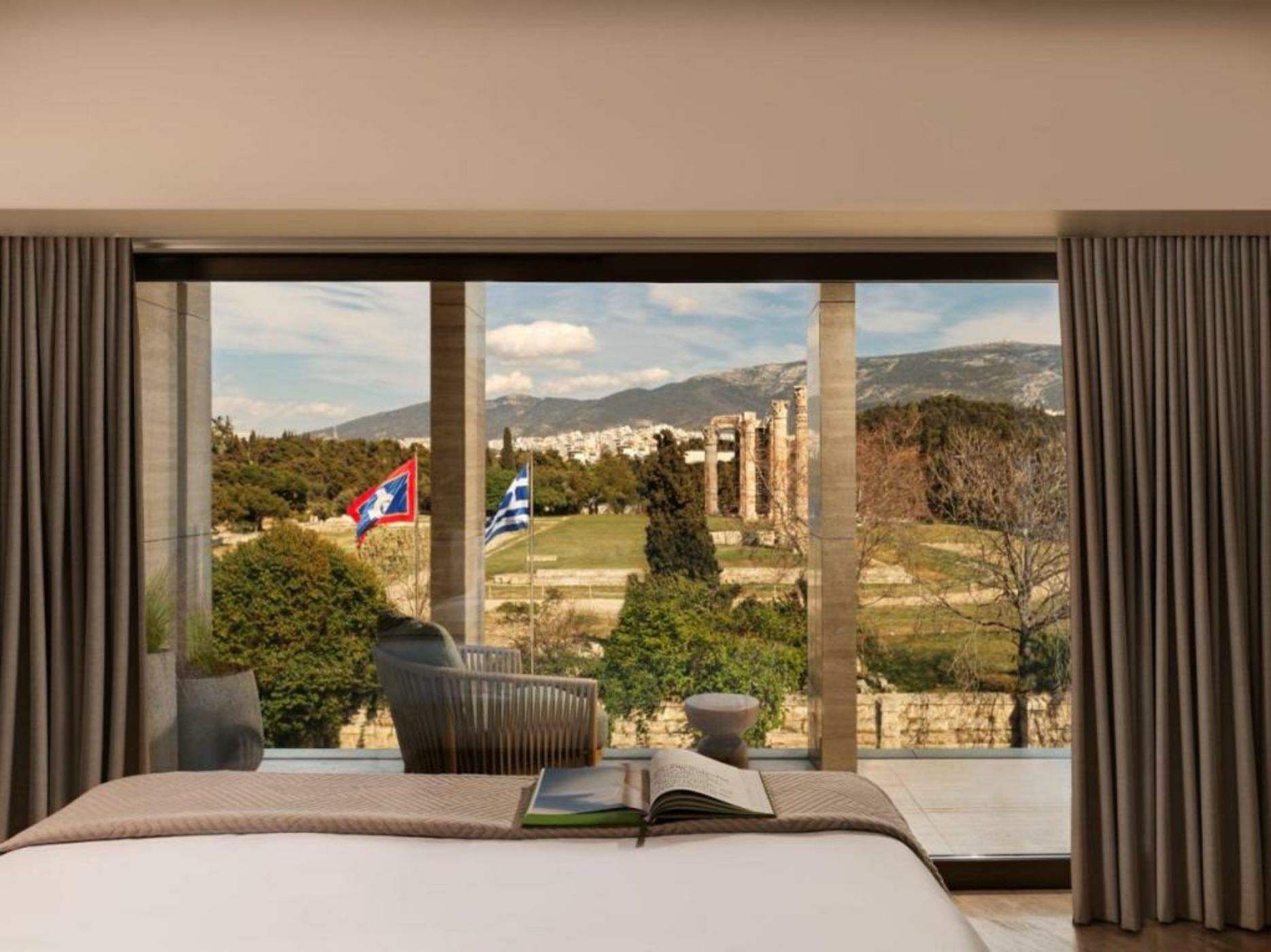 Anthology of Athens, The Leading Hotels of the World