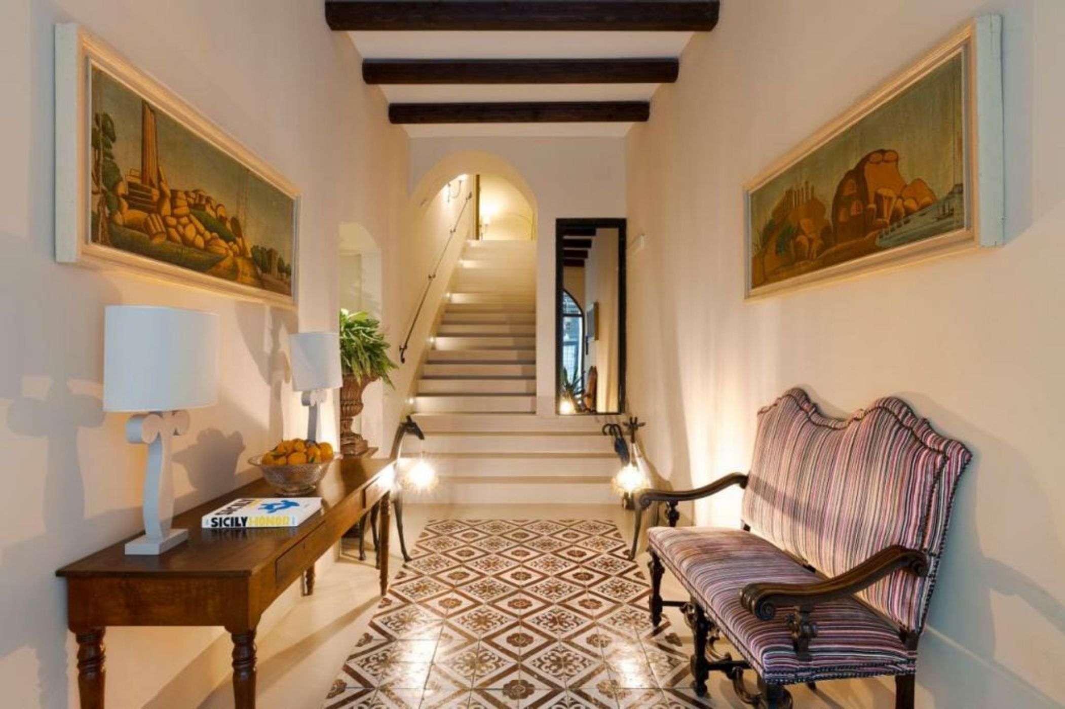 Palazzo Arone dei Baroni di Valentino