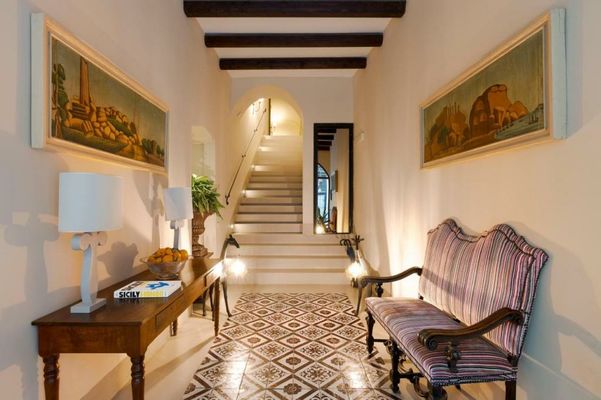 Palazzo Arone dei Baroni di Valentino