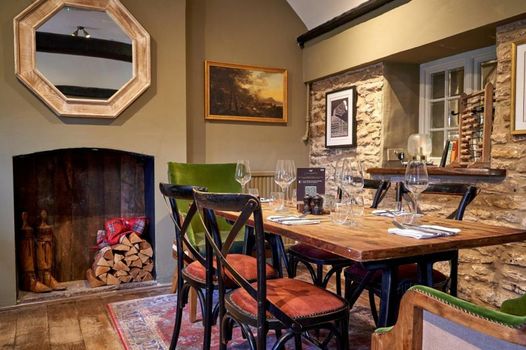 The Horse And Groom Inn