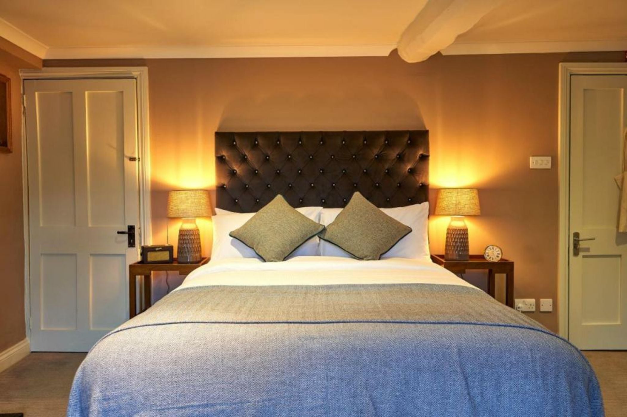 The Horse And Groom Inn