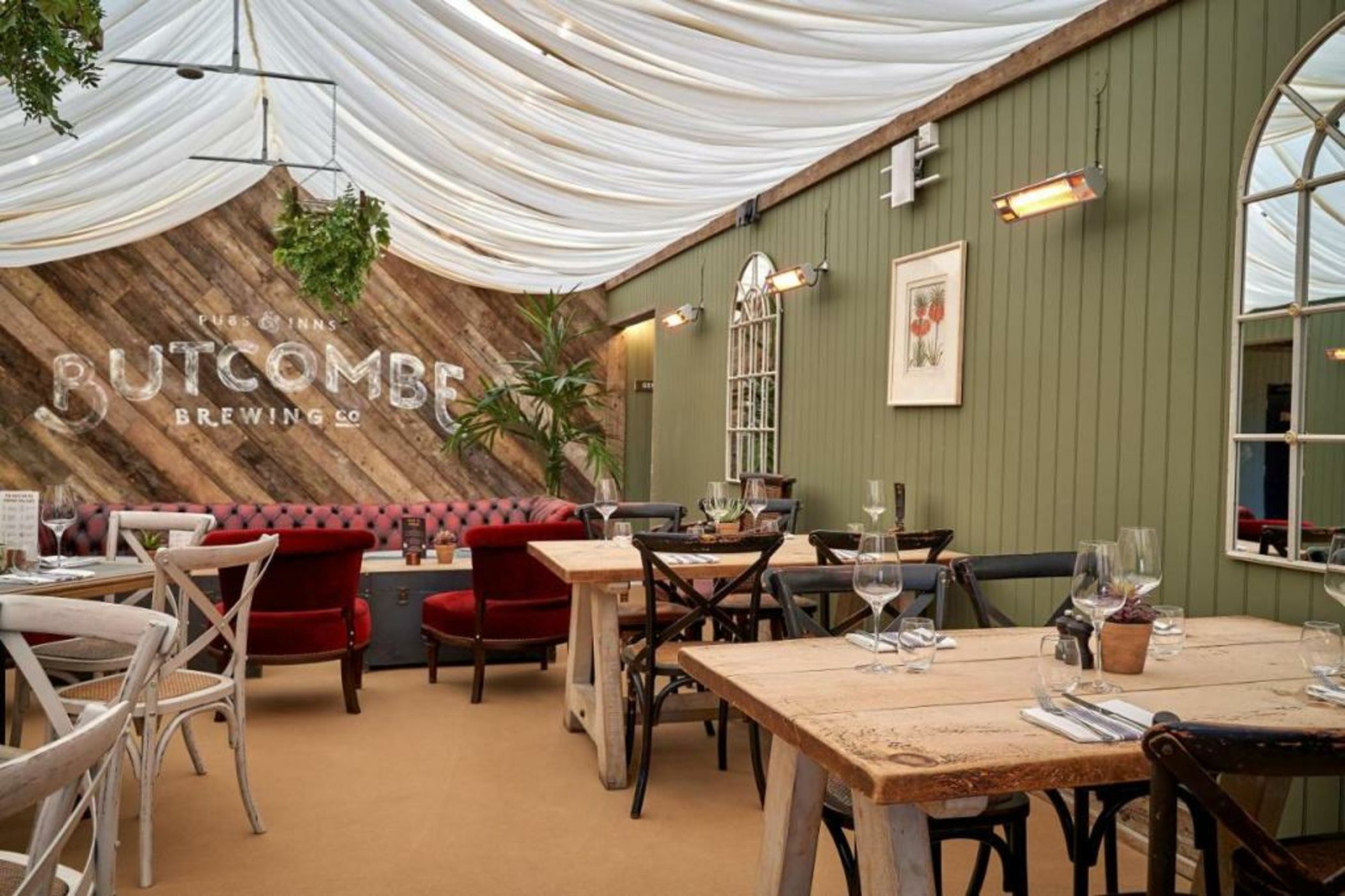 The Horse And Groom Inn