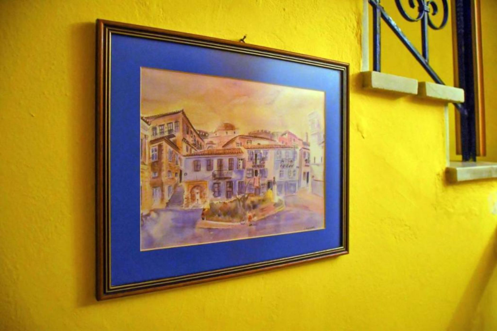 Byron Traditional Hotel