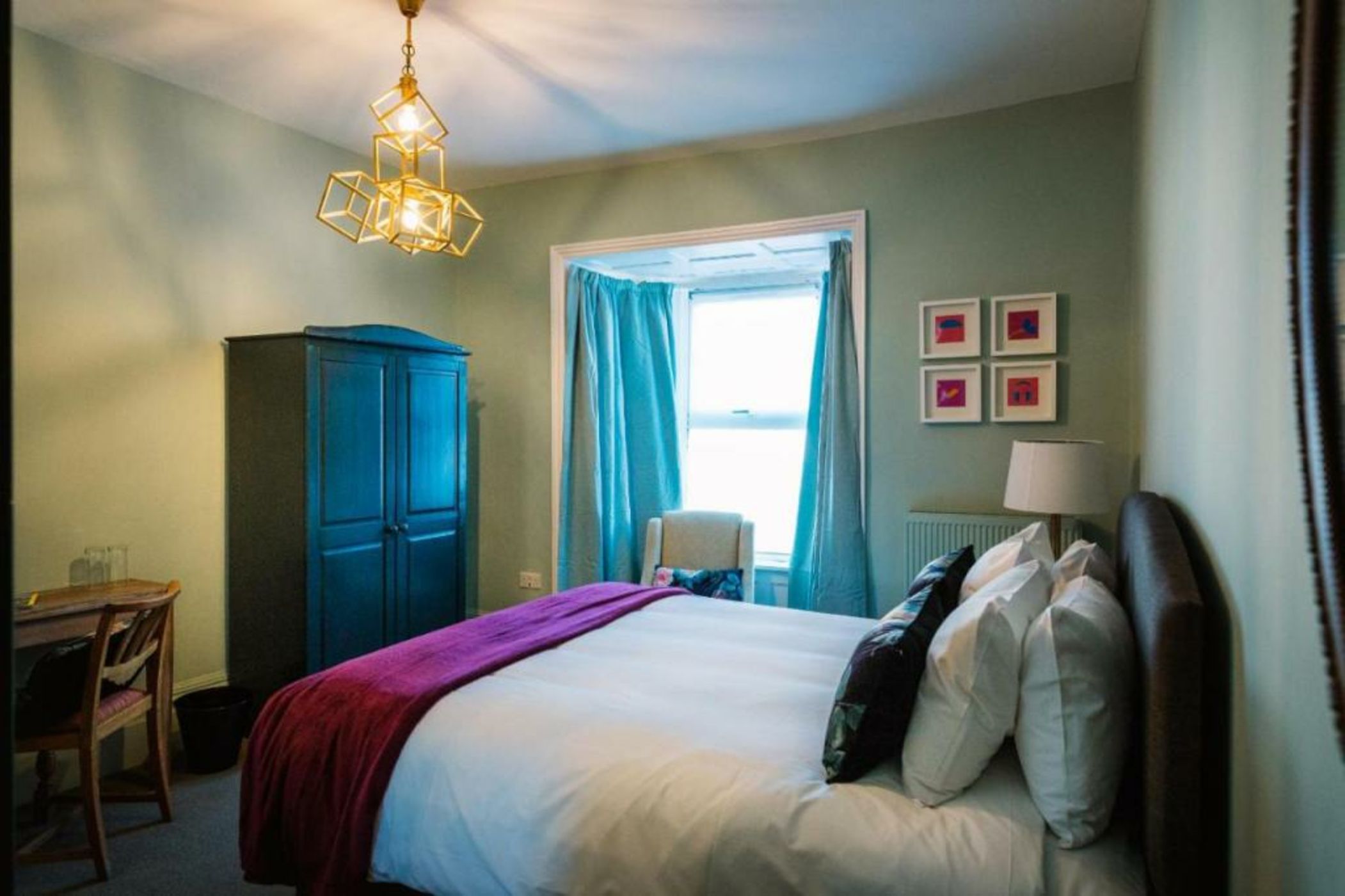 Bampton Townhouse