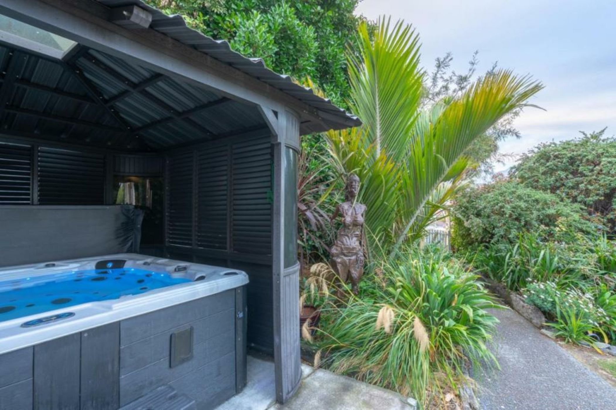 Nikau Lodge