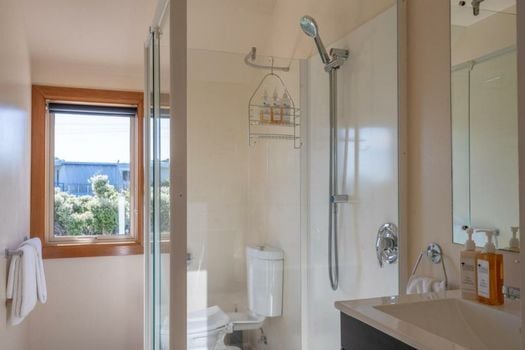 Nikau Lodge