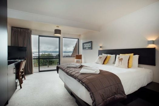 Hawea Hotel