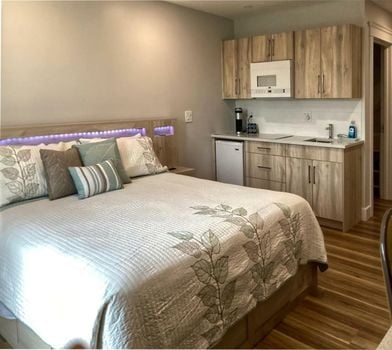 Lunenburg Arms Hotel