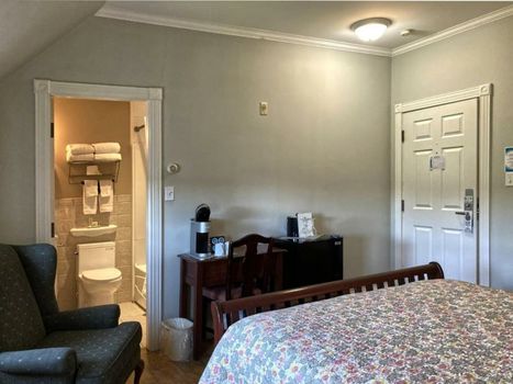 Lunenburg Arms Hotel