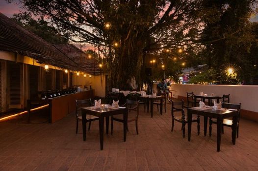 EKHO Sigiriya - 700 meters to Sigiriya Rock