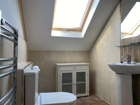 Number One Hundred Bed And Breakfast