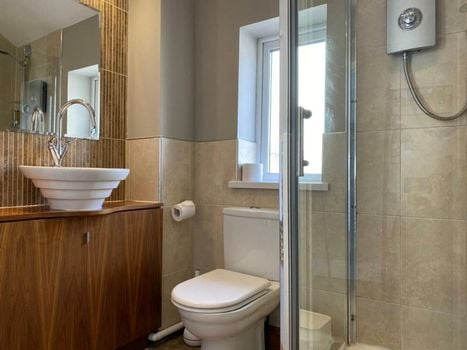 Number One Hundred Bed And Breakfast