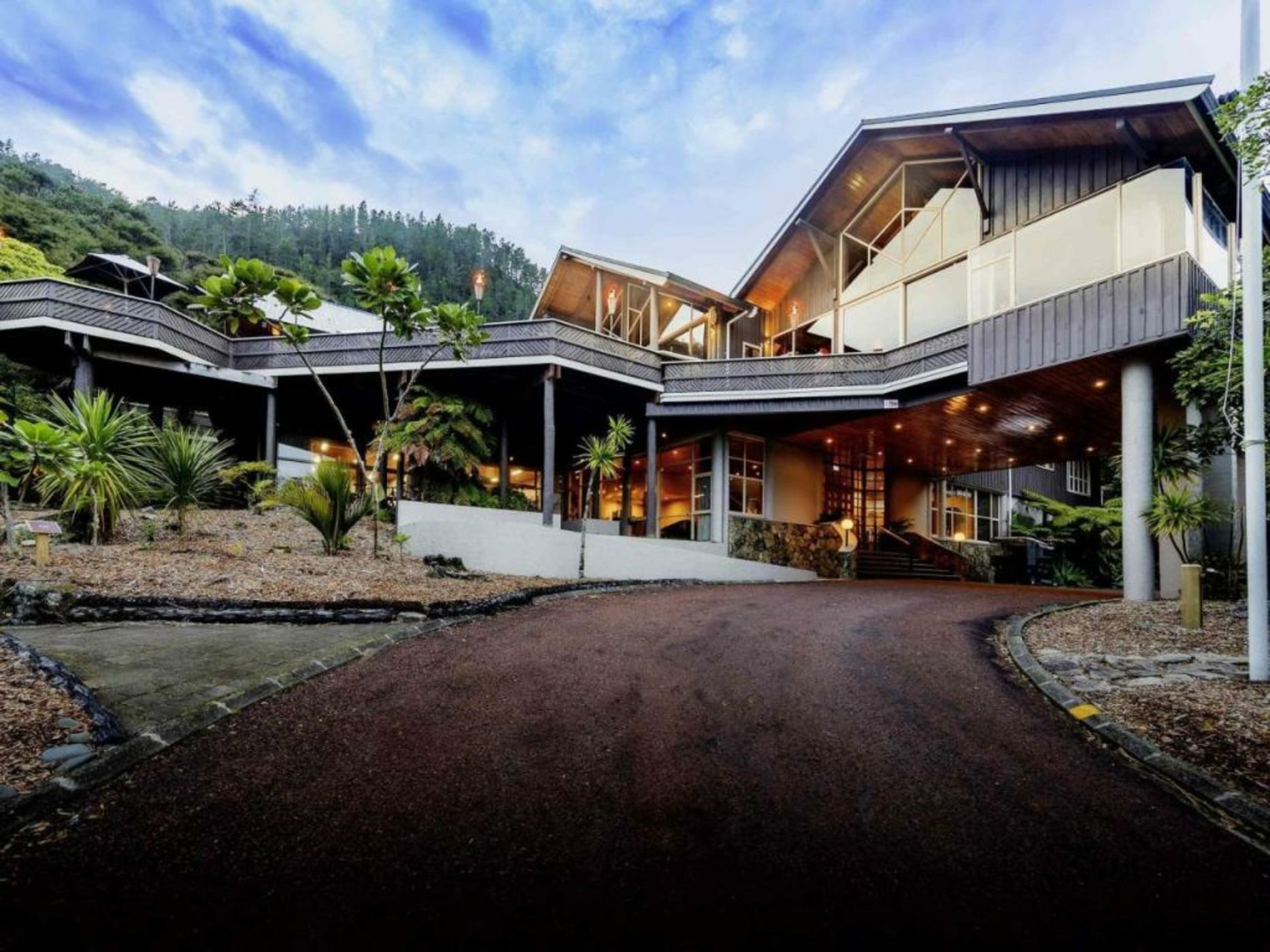 Grand Mercure Puka Park Resort