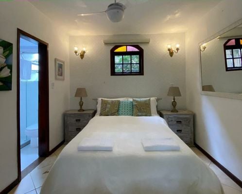 Aratinga Inn
