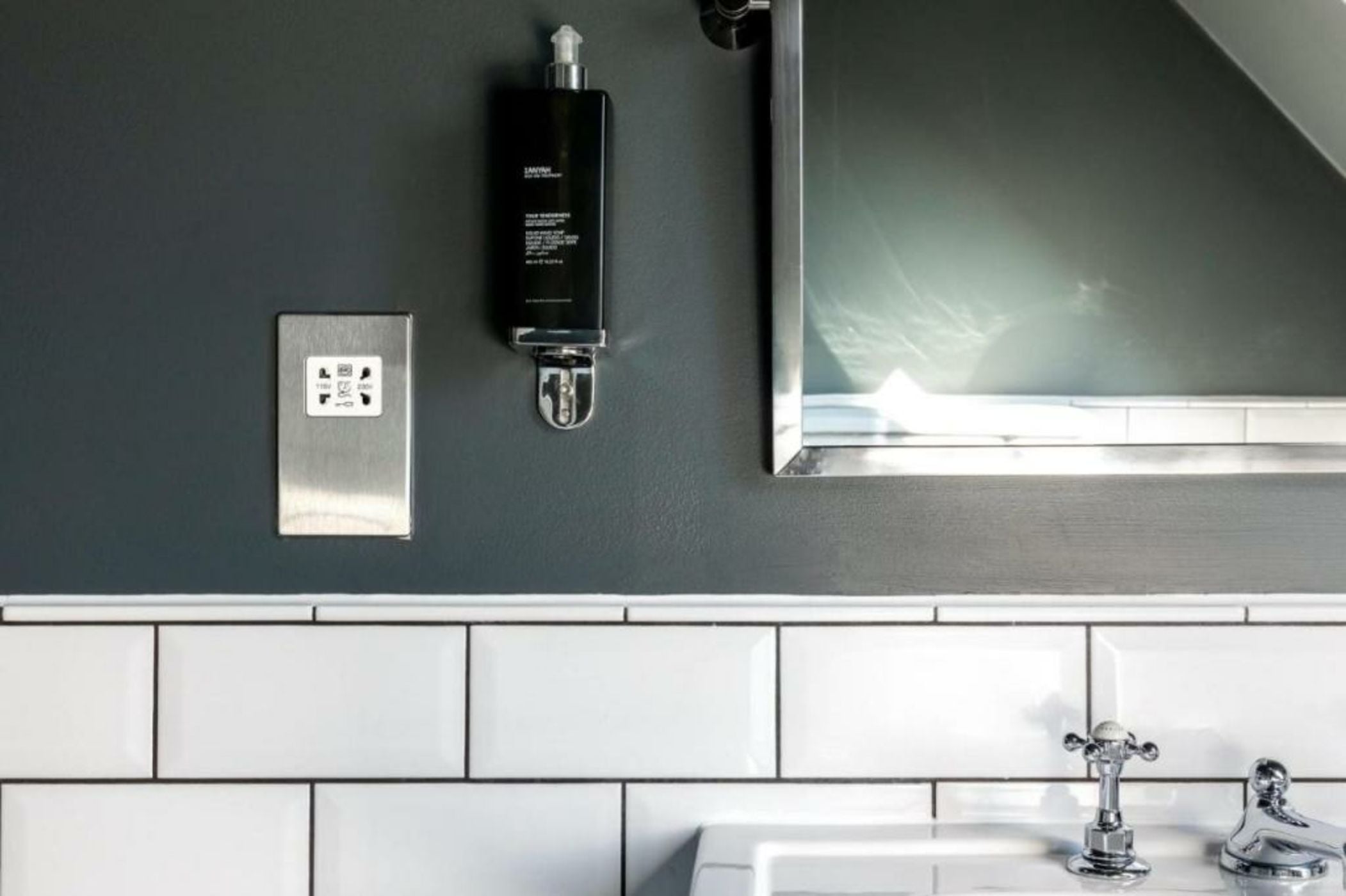 Flint Barns, Rathfinny Wine Estate