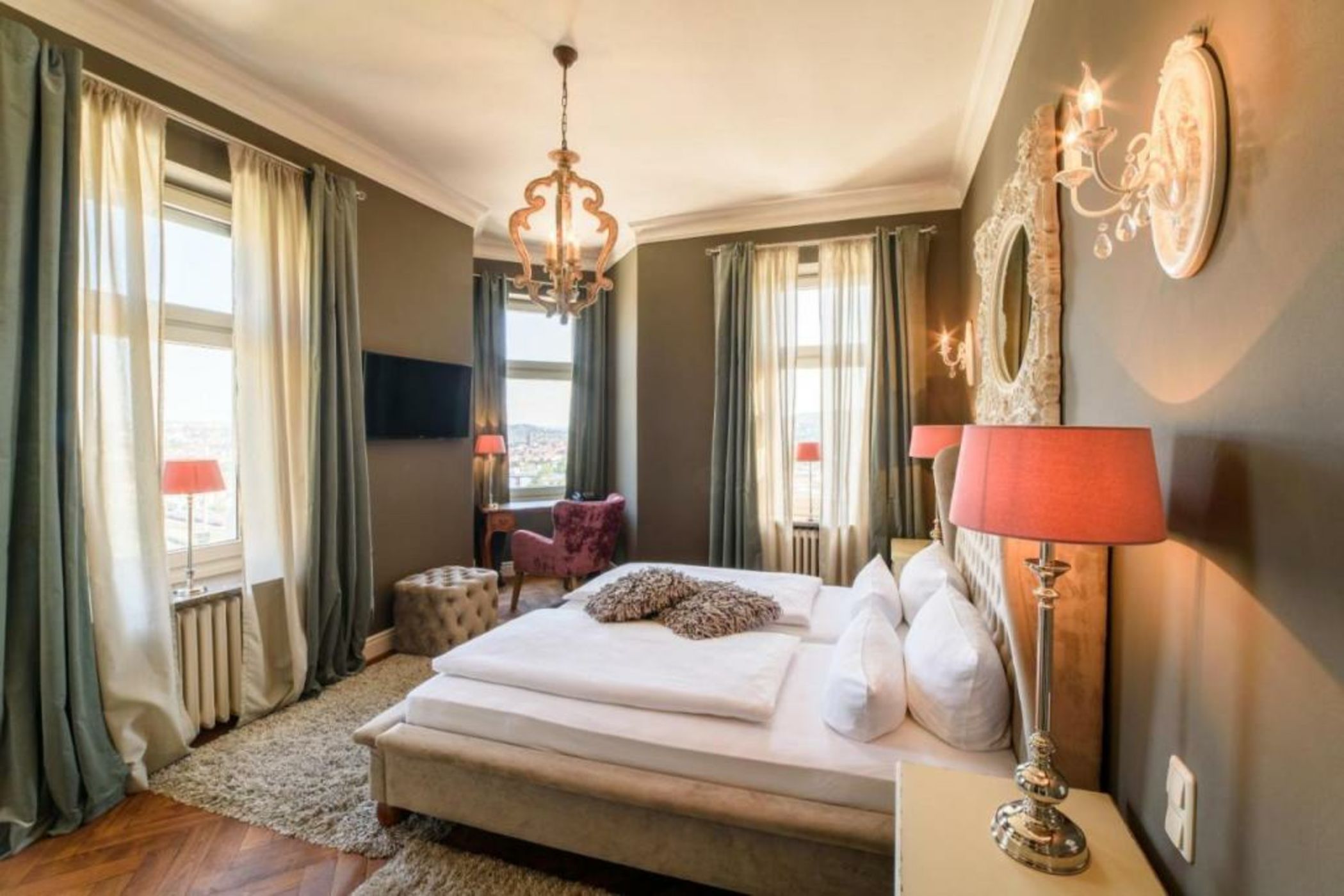 Schlosshotel Steinburg
