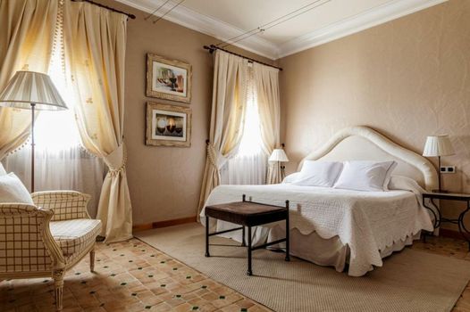 Hotel Pago De Cirsus