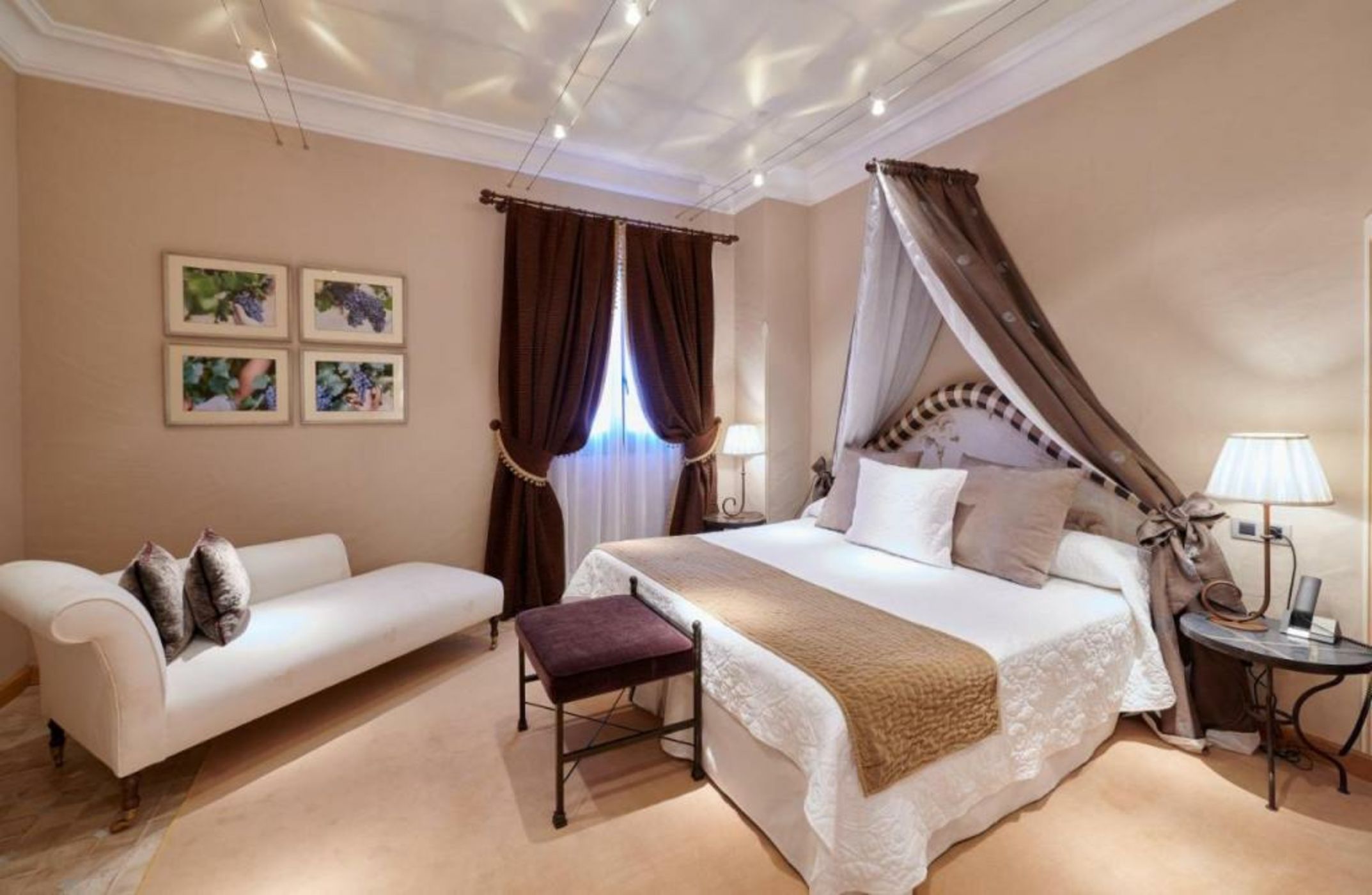 Hotel Pago De Cirsus
