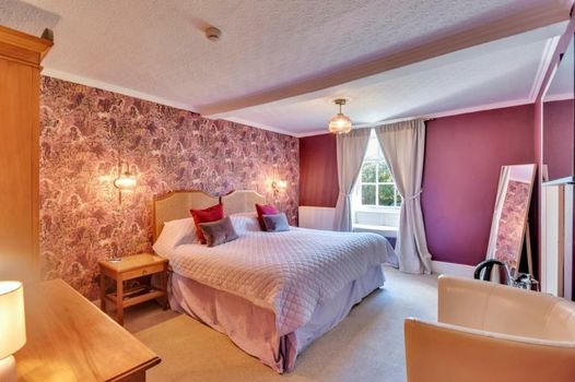 Tyddyn Llan Restaurant with Rooms