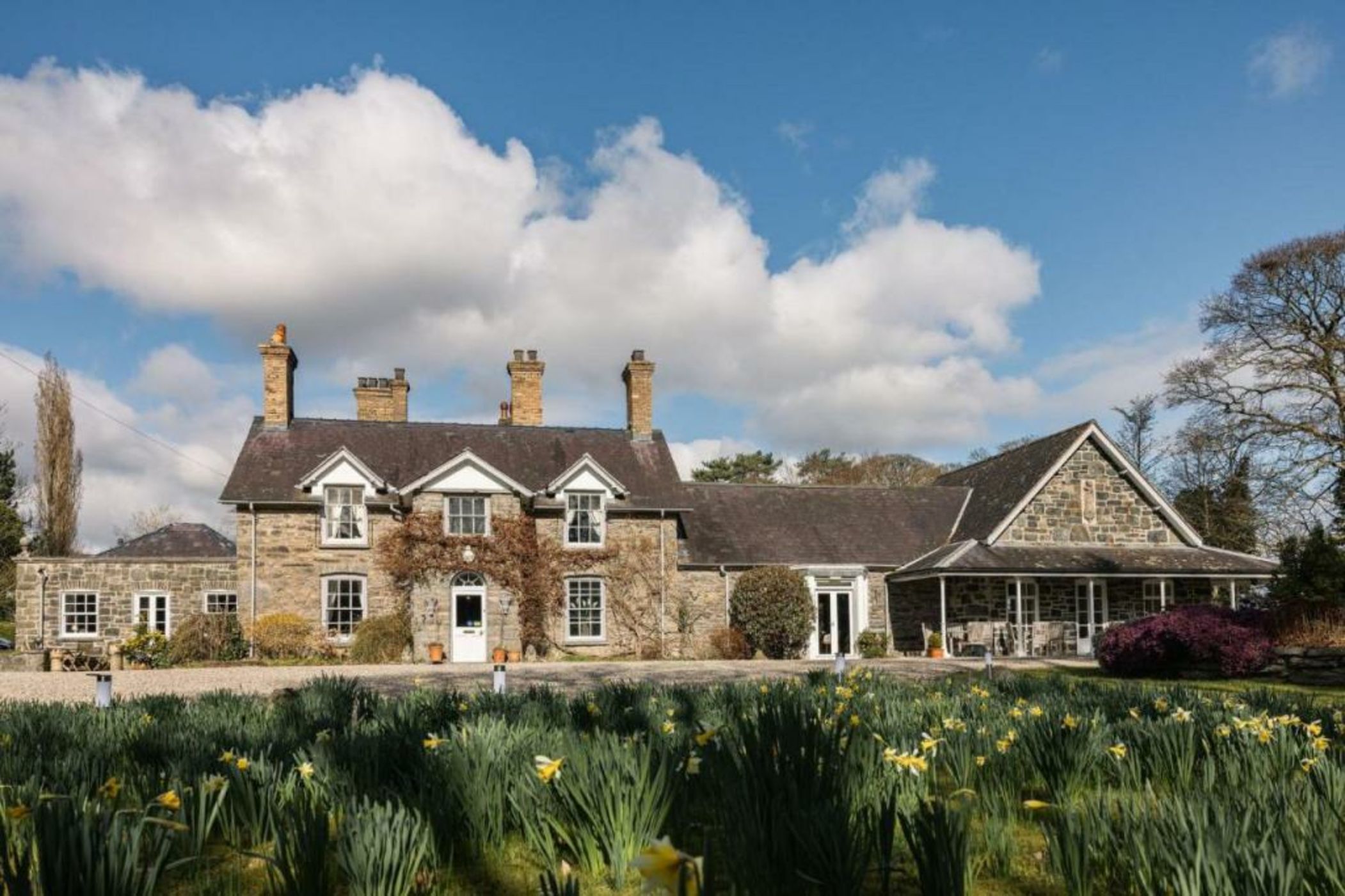 Tyddyn Llan Restaurant with Rooms