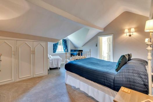 Tyddyn Llan Restaurant with Rooms