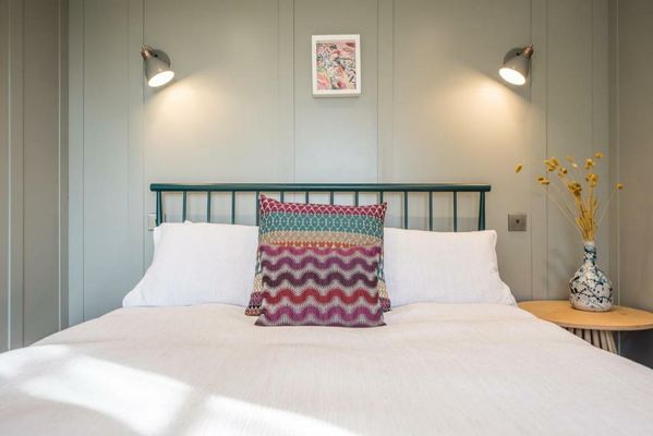 Toad Hall Lodges - Luxury Glamping Lodges Near Southwold!