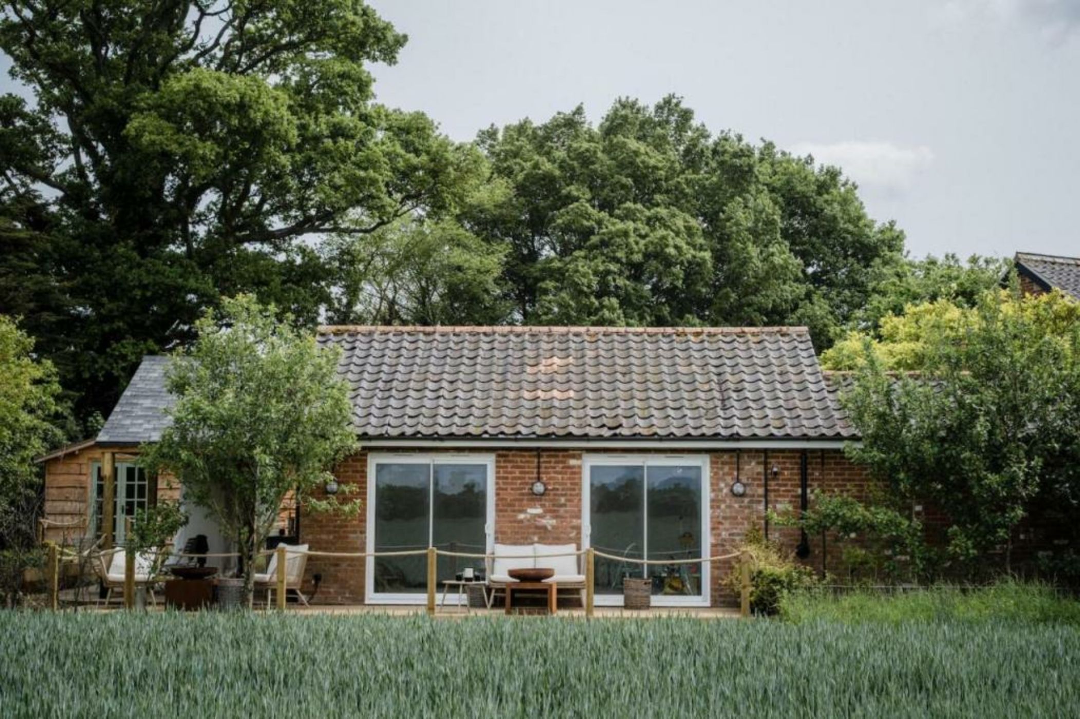Toad Hall Lodges - Luxury Glamping Lodges Near Southwold!