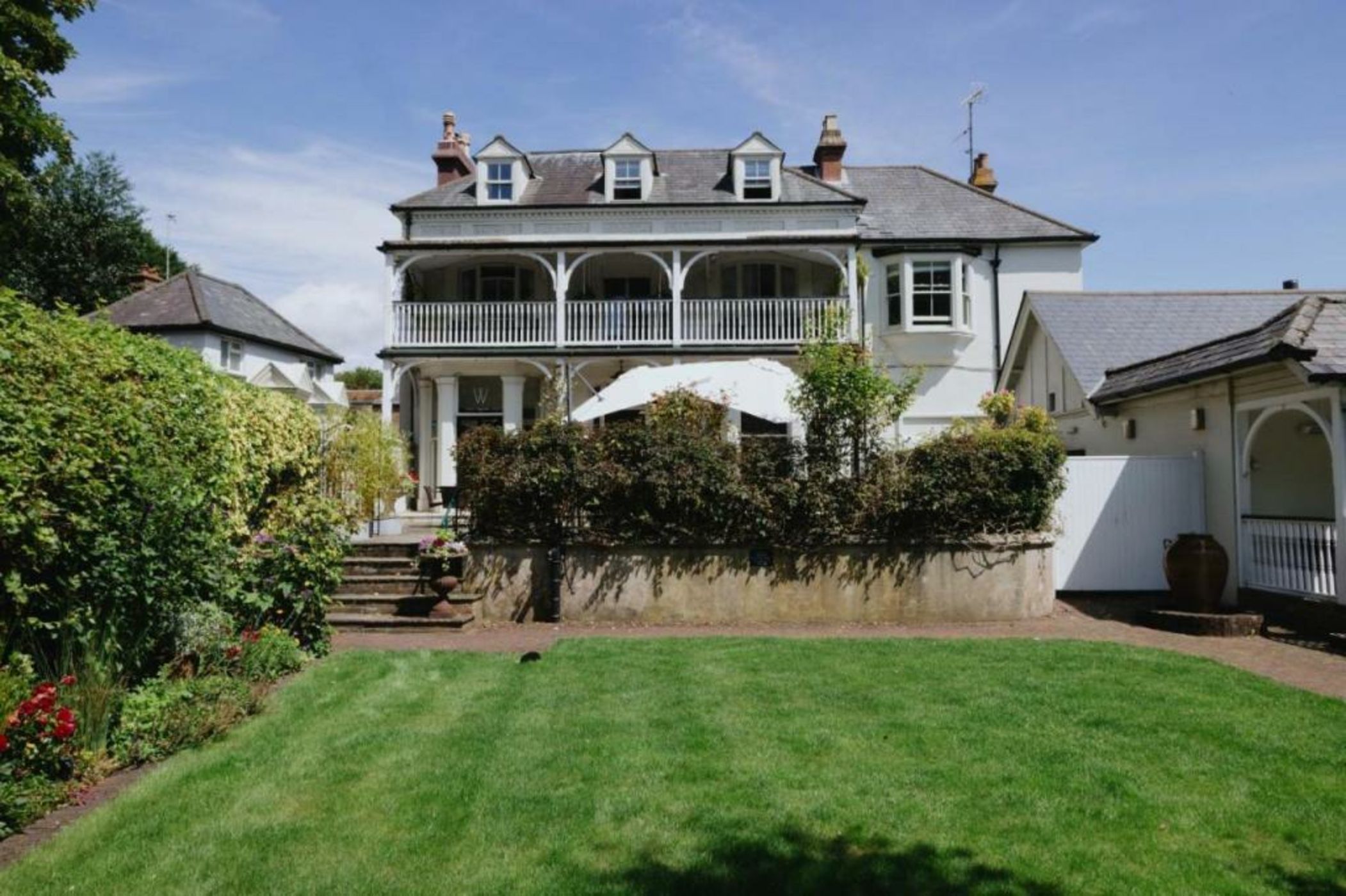 Wingrove House
