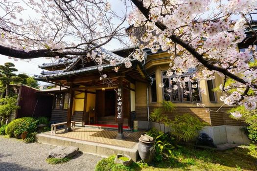 Yamada Bessou くつろぎの温泉宿 山田別荘