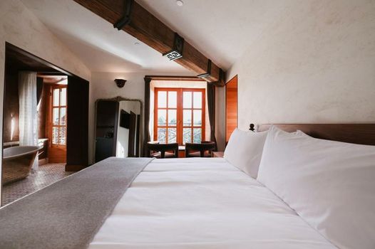 Surf Hotel & Chateau