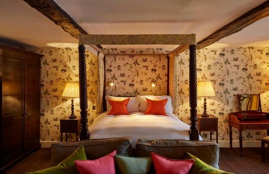 Ockenden Manor Hotel & Spa