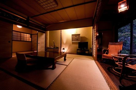 Ryokan Sennari (13 years or older)