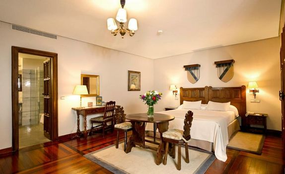 Parador de Santiago - Hostal Reis Catolicos