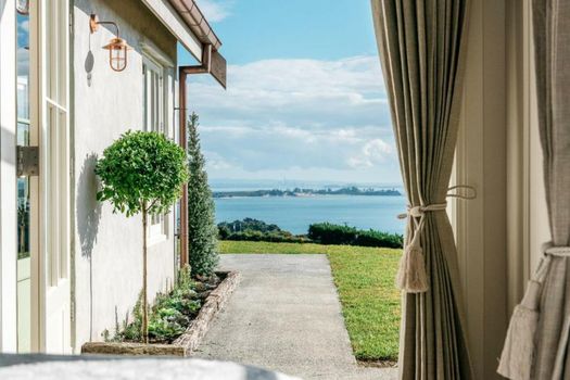 Mudbrick Cottages