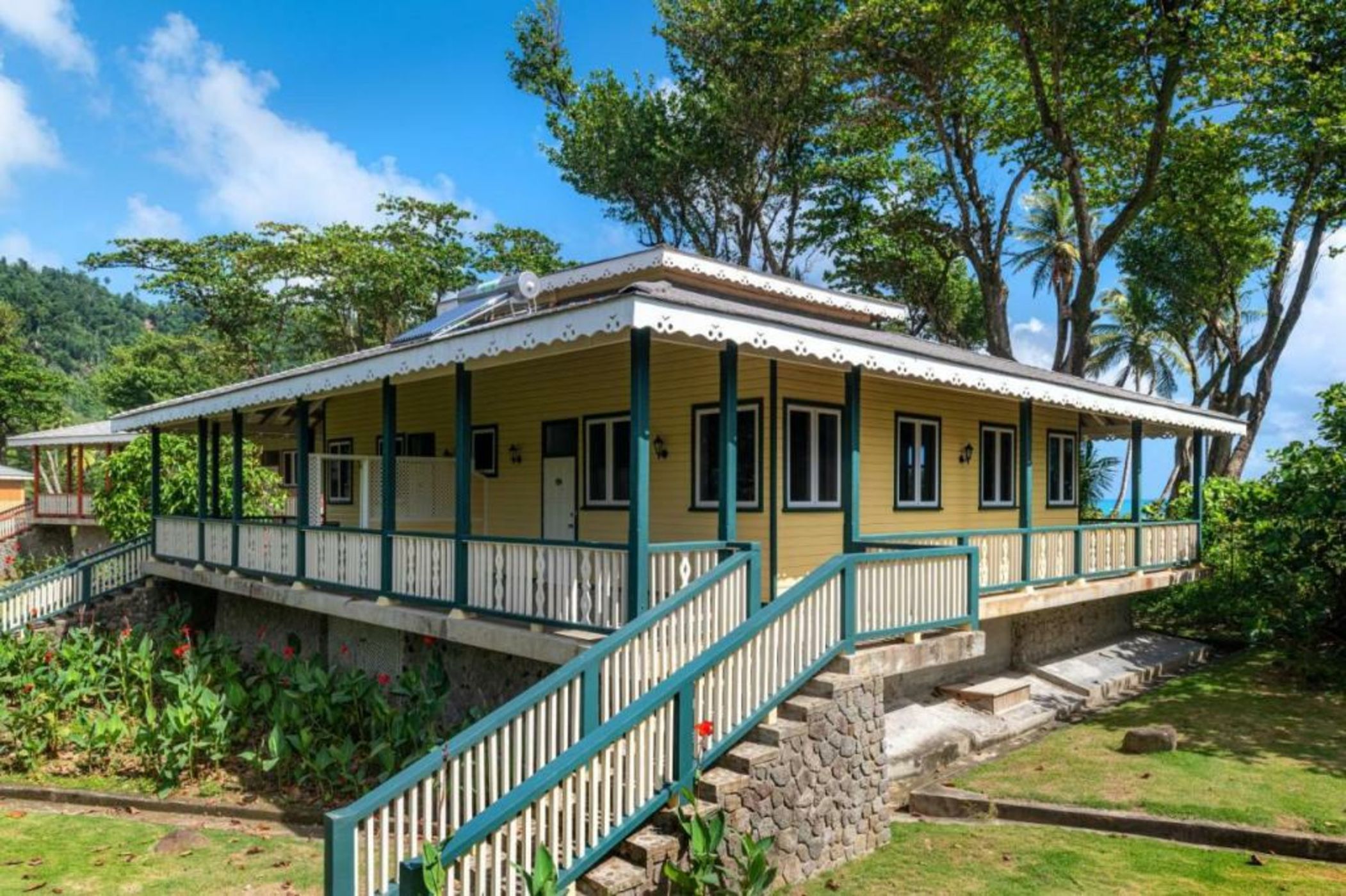 Rosalie Bay Eco Resort & Spa