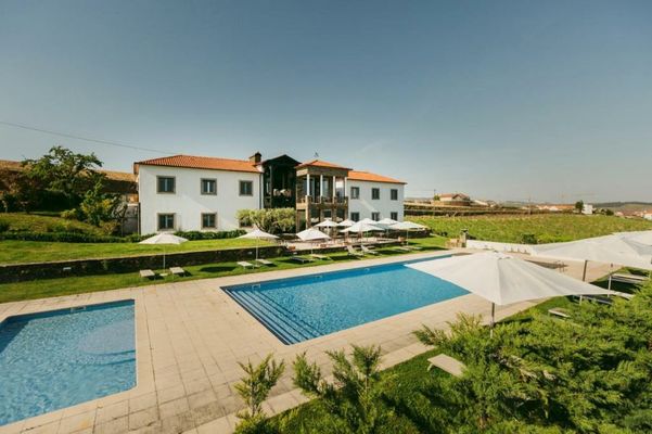The Manor House Celeirós