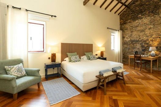 The Manor House Celeirós