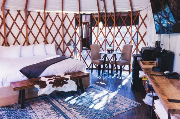 Escalante Yurts - Luxury Lodging