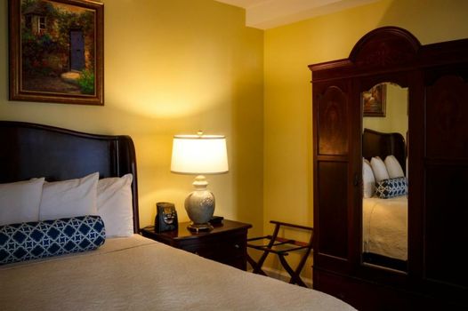 Eliza Thompson House, Historic Inns of Savannah Collection
