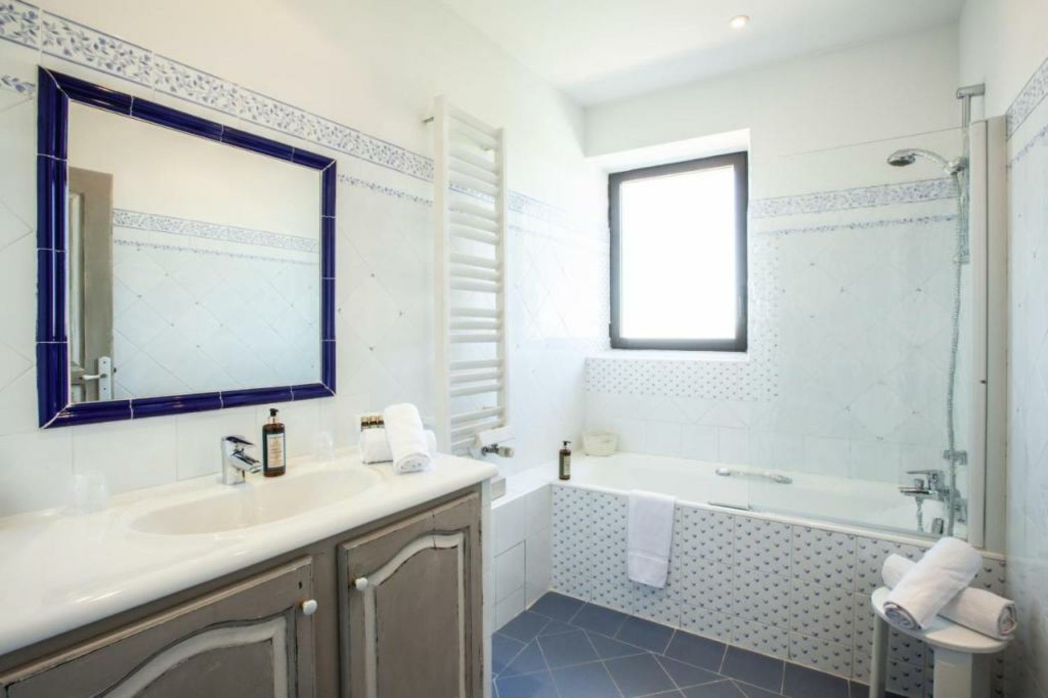 Le Clos Du Buis
