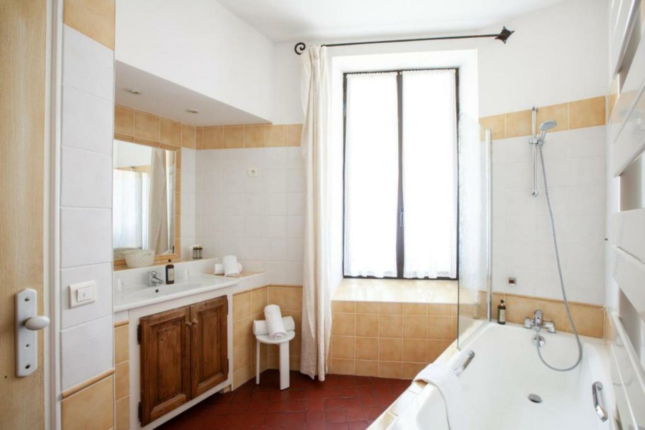 Le Clos Du Buis